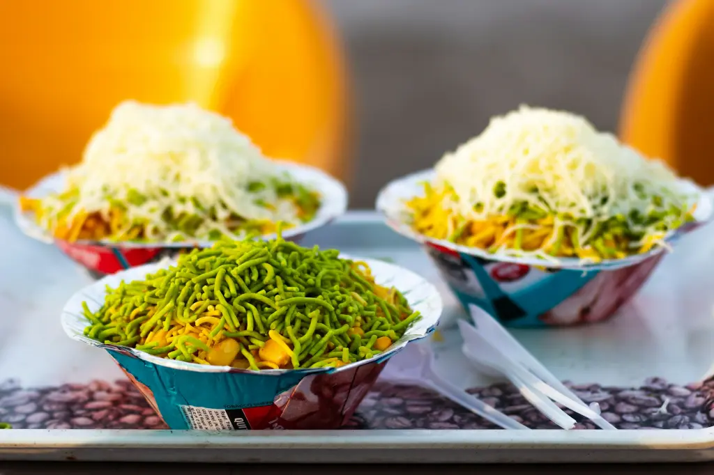 unsplash_cIjULvvXcKw_maize meal.webp